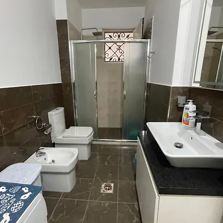 Isivgethome Apartment Vlorë